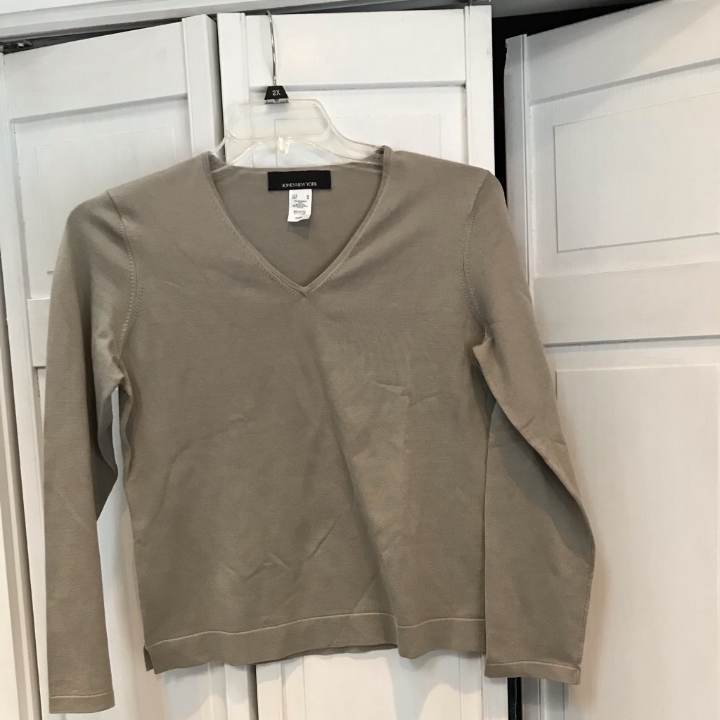 Jones New York Nwt Beige, Silk/ Nylon Sweater - M